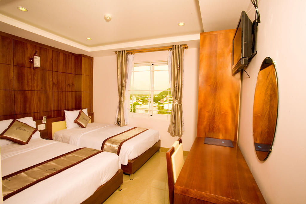 Ngoc Hong Hotel Nha Trang Buitenkant foto