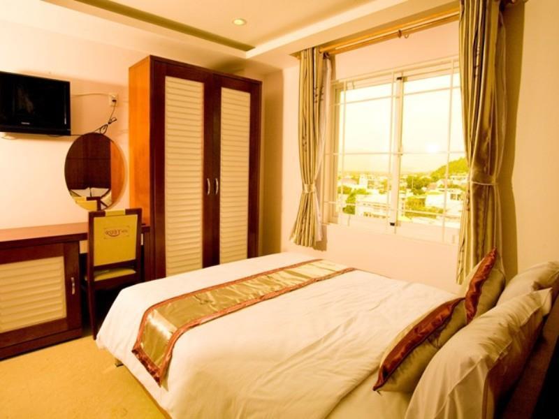 Ngoc Hong Hotel Nha Trang Buitenkant foto