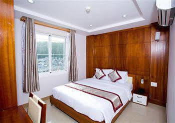 Ngoc Hong Hotel Nha Trang Buitenkant foto